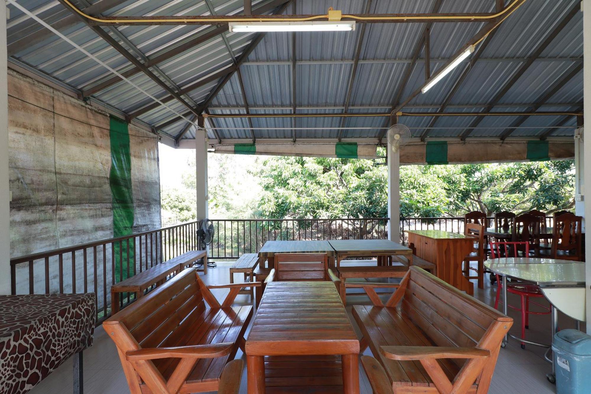 Oyo 553 Kongsup Resort Lamphun Εξωτερικό φωτογραφία