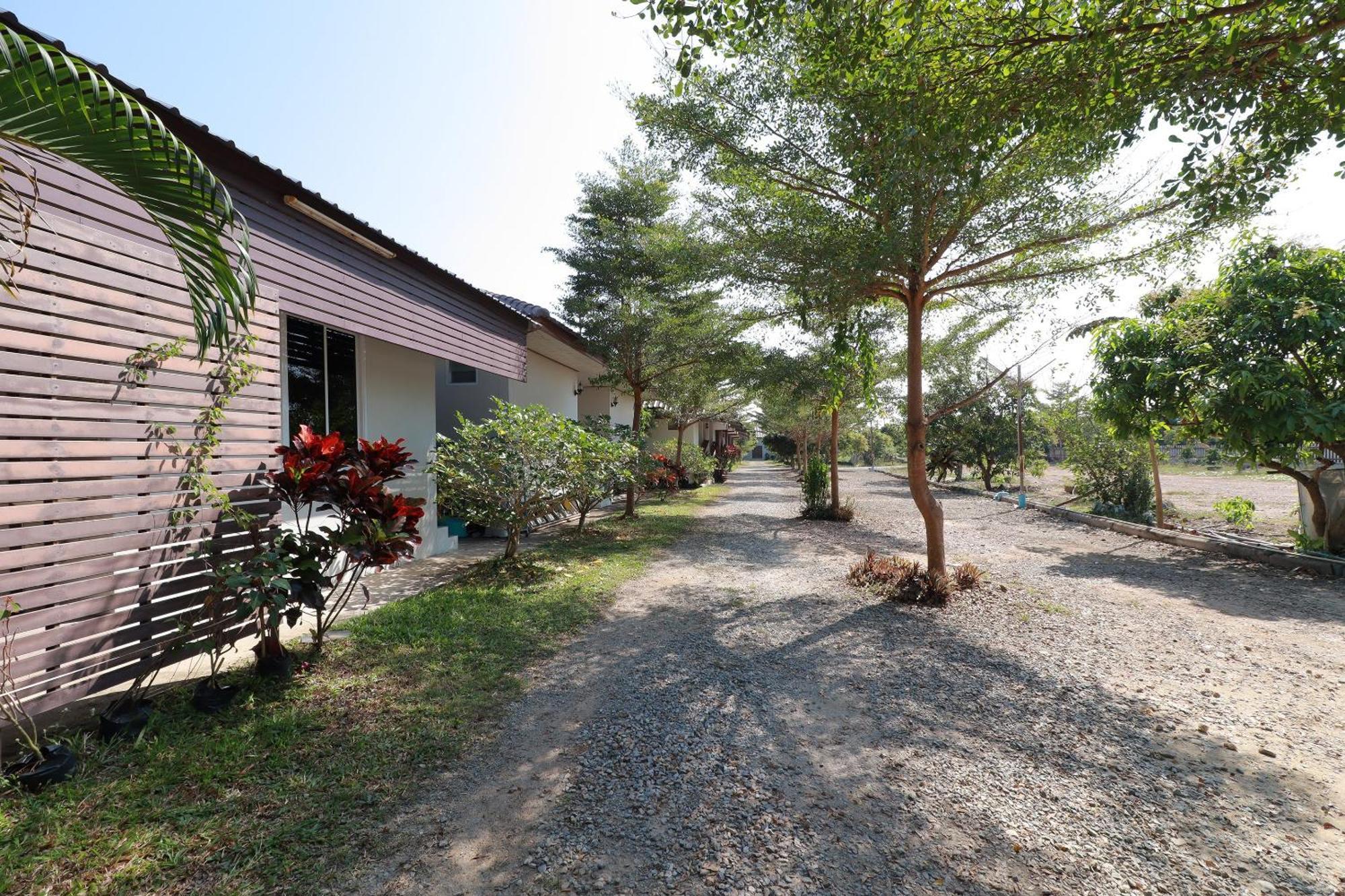 Oyo 553 Kongsup Resort Lamphun Εξωτερικό φωτογραφία